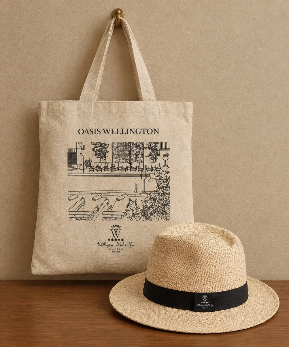 [FOTO KIT WELLINGTON] Bolsa Oasis y sombrero de paja
